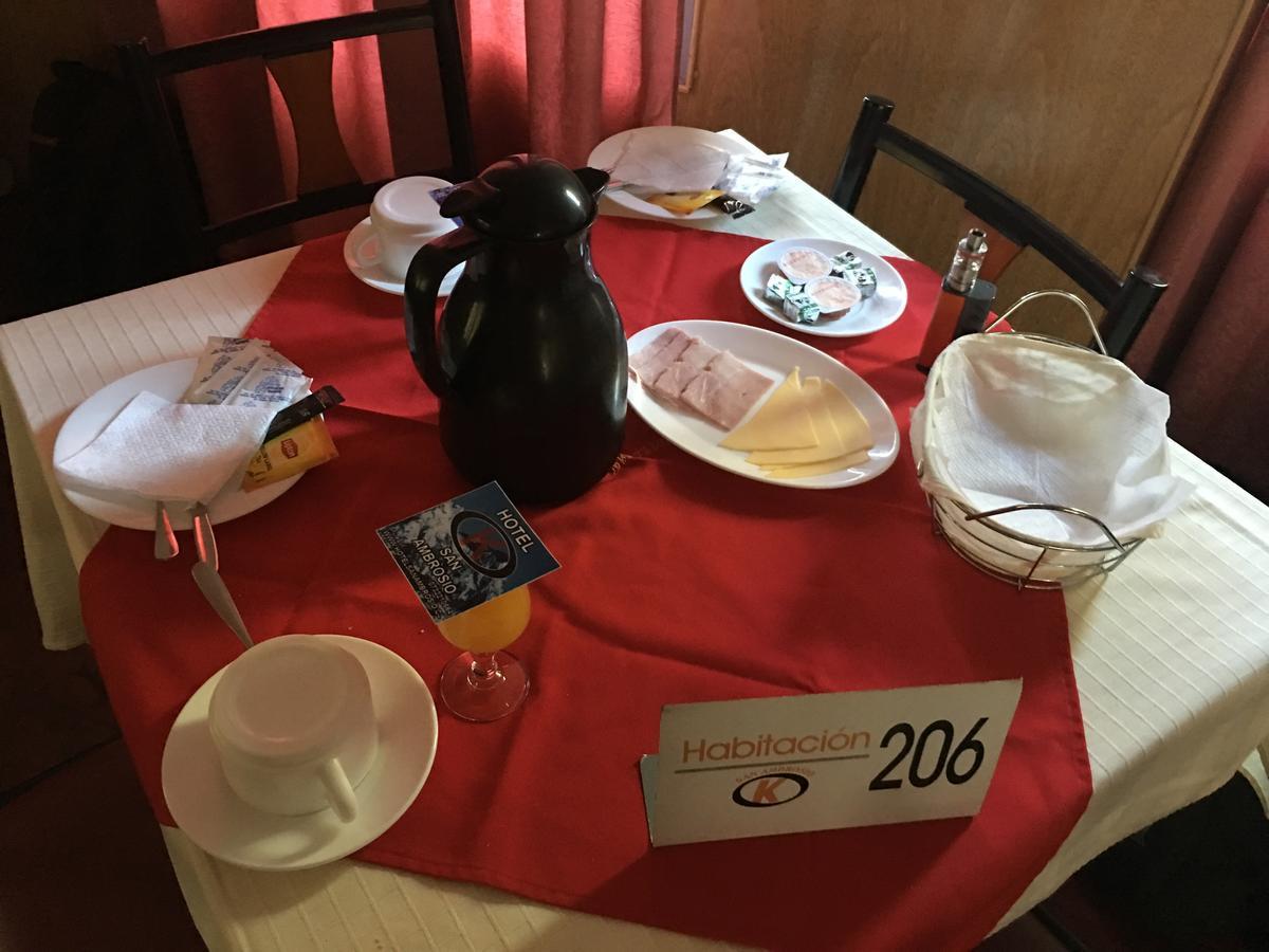 Hotel Kolping San Ambrosio Linares Bagian luar foto